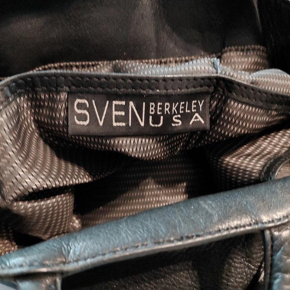 Vintage Sven Berkeley USA Black Leather Sling Bag - Picture 2 of 5